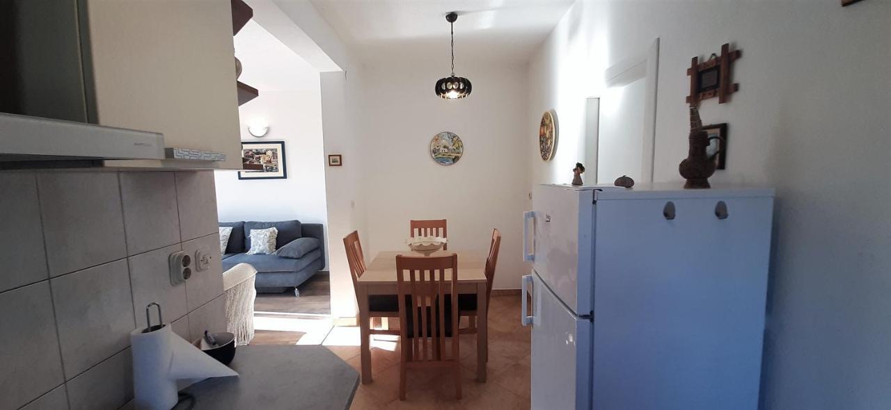 Apartments Figos Трогир Экстерьер фото