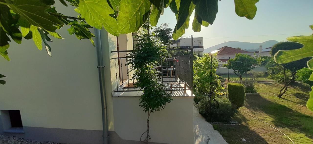 Apartments Figos Трогир Экстерьер фото